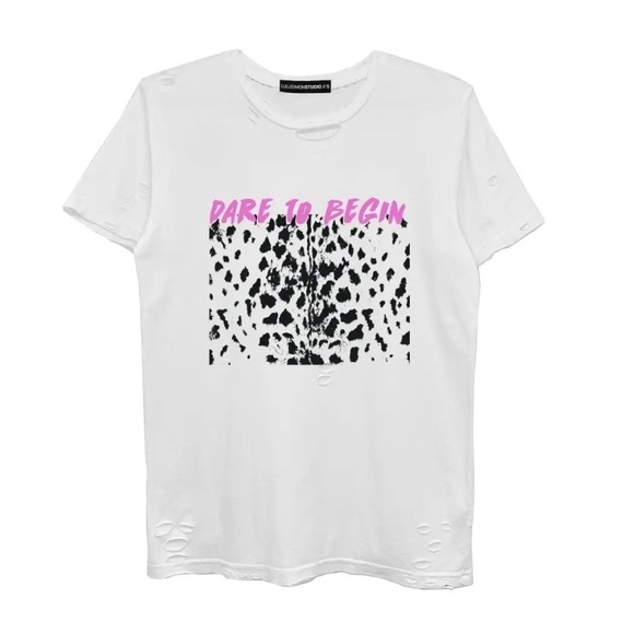 Lulusimonstudios X Jana Kramer “dare to begin” white distressed tee shirt - Picture 8 of 9